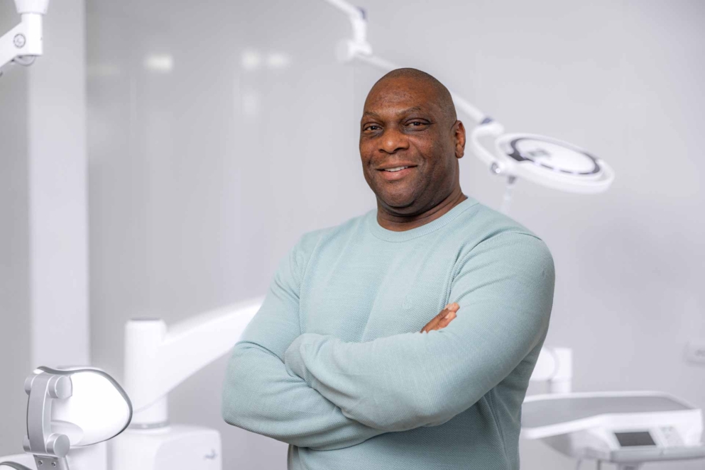 Patiëntervaring van Brian bij VieDenta Kliniek